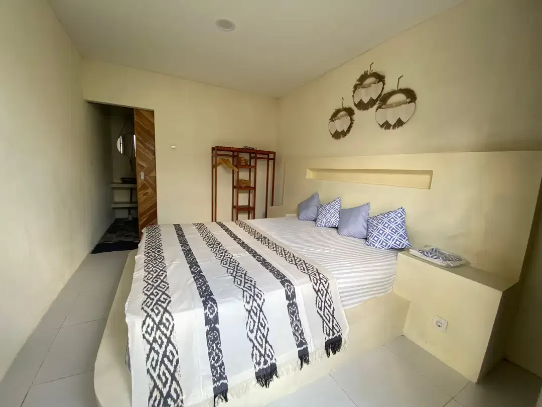 FOR SALE VILLA 2BR MINIMALIS AREA TENANG STARTEGIS DI NUSA DUA BALI - Image 9 of 9