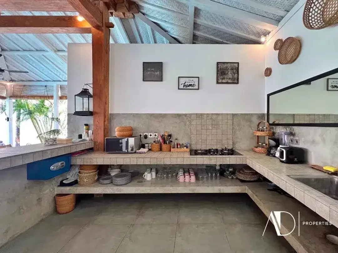 LEASEHOLD (14 YEARS) | JOGLO-STYLE 4-BEDROOM VILLA IN OBEROI SEMINYAK - Image 8 of 10