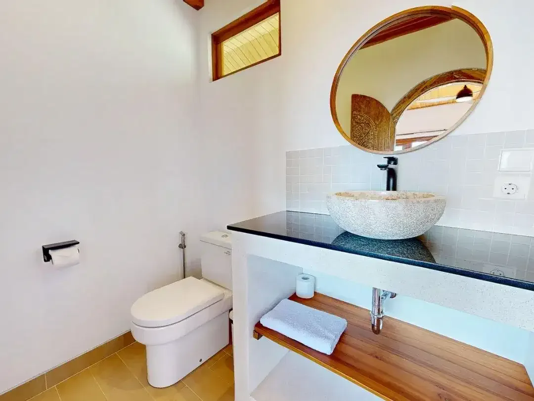 VILLA FOR SALE IN LIPAH, BUNUTAN, ABANG – 180° SEA VIEW & PRIVATE INFINITY POOL - Image 9 of 10