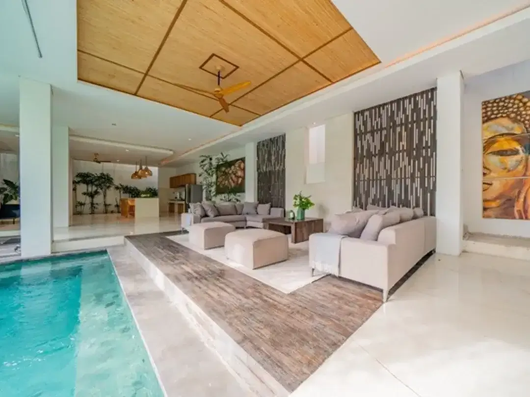 Luxury Villa For Sale in Umalas - Image 1 of 10