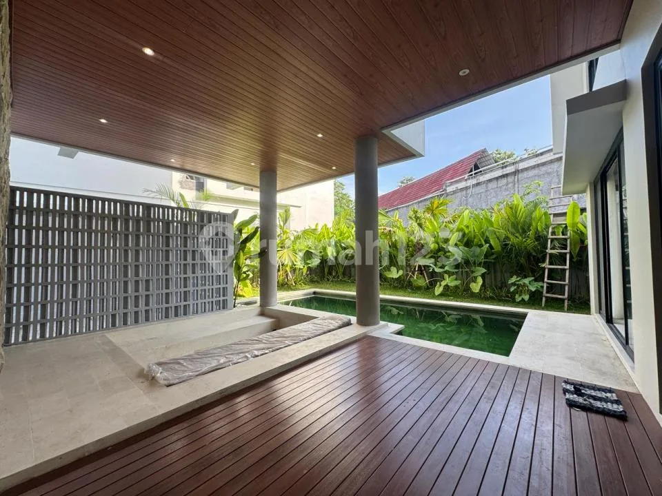 Villa 3Br Modern Tropical Style di Jimbaran Dekat Gwk - Image 3 of 4
