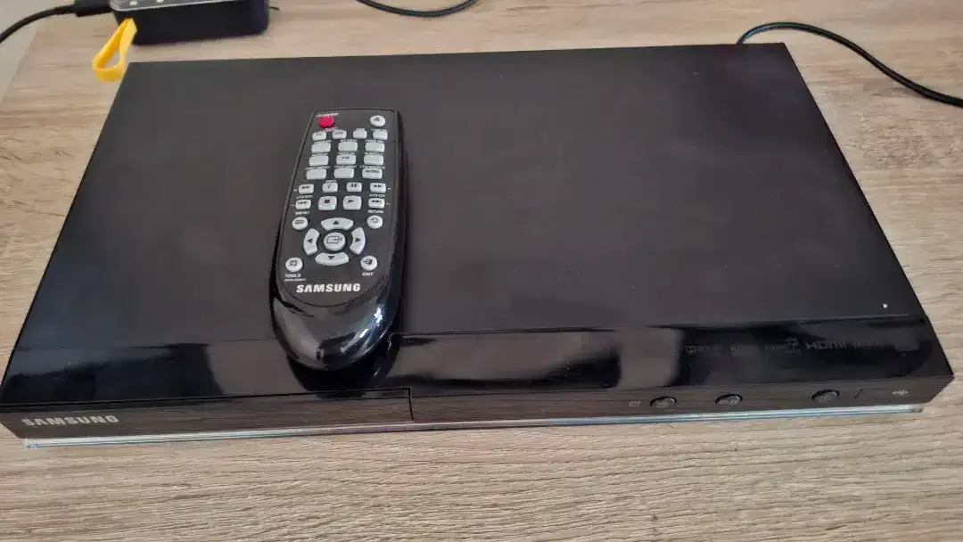 DVD Player Samsung pemutar disc film dan MP3 - Image 8 of 8