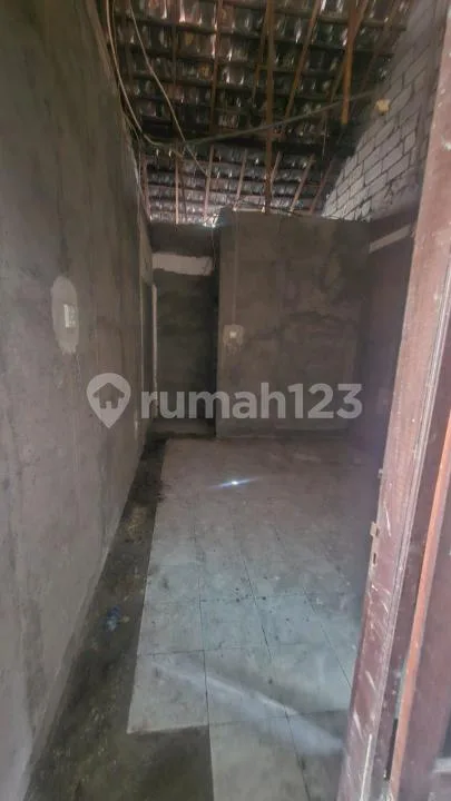 Dijual Cepat - Tanah + Bonus Bangunan | Jl. Imam Bonjol - Image 3 of 4