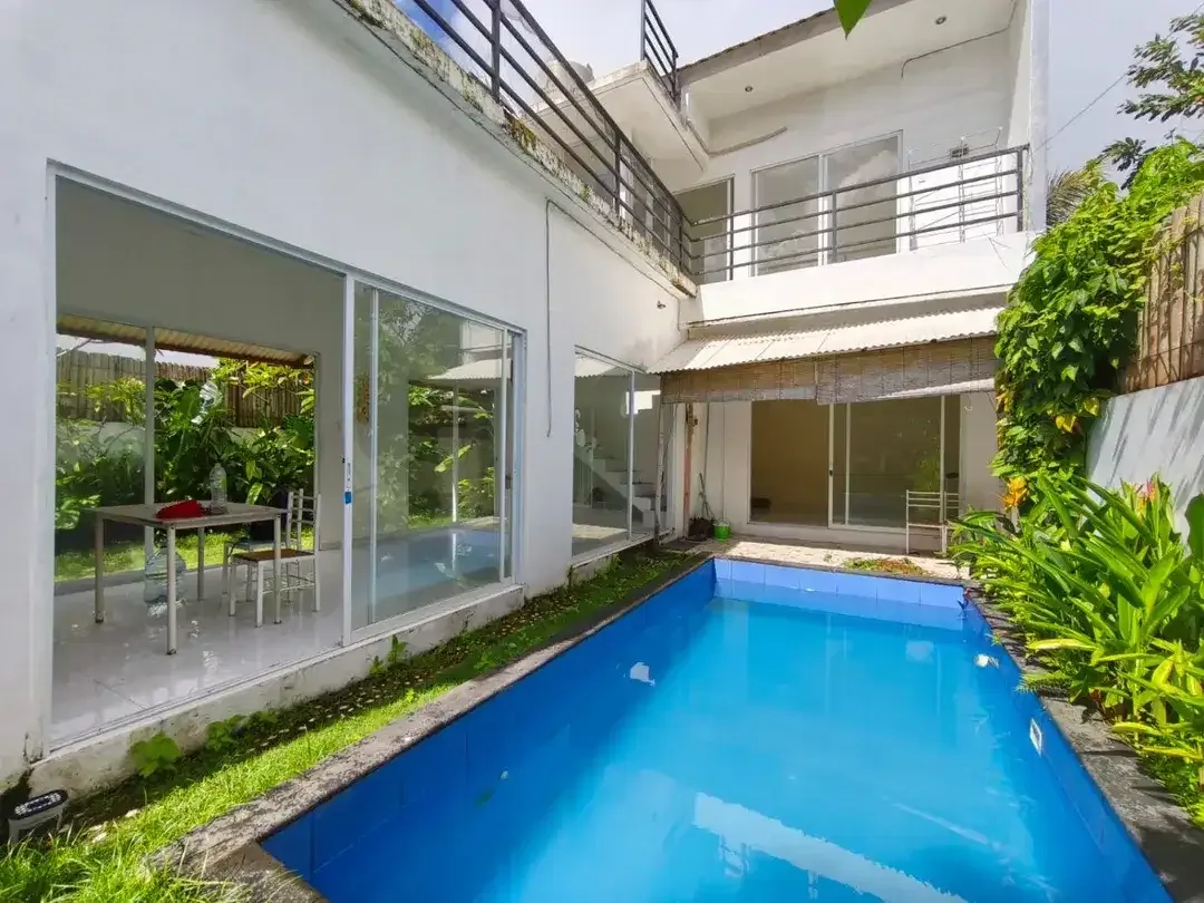 Vila Modern Minimalis Dekat Jalan Raya Uluwatu, Ungasan Dekat Bingin - Image 1 of 10