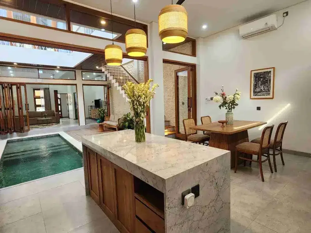 New Beautiful Cozy 3 floor Villa in Umalas - Image 1 of 10