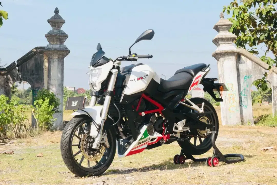 Benelli TNT 250 mulus MT25 Z250 KTM Duke250 siap pakai - Image 1 of 4