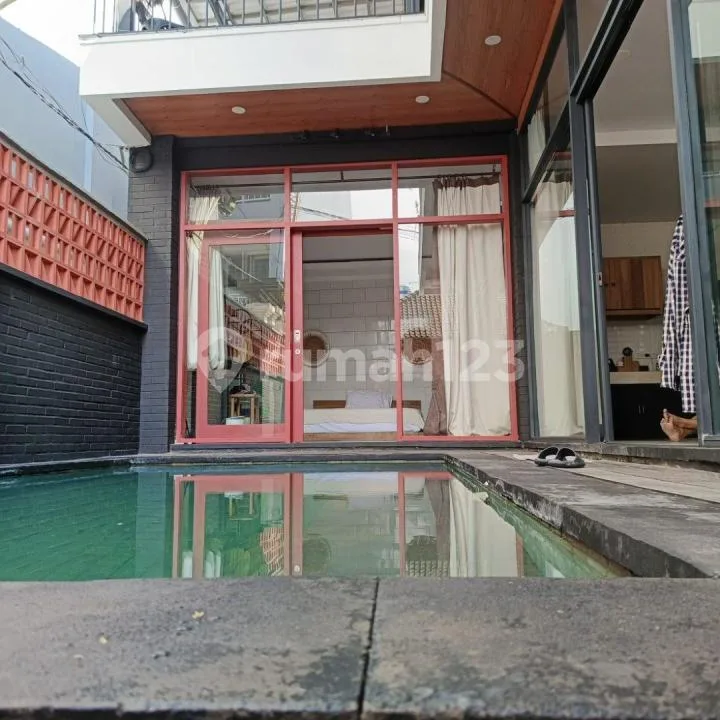 Villa Dijual Lokasi Berawa Canggu - Image 1 of 4