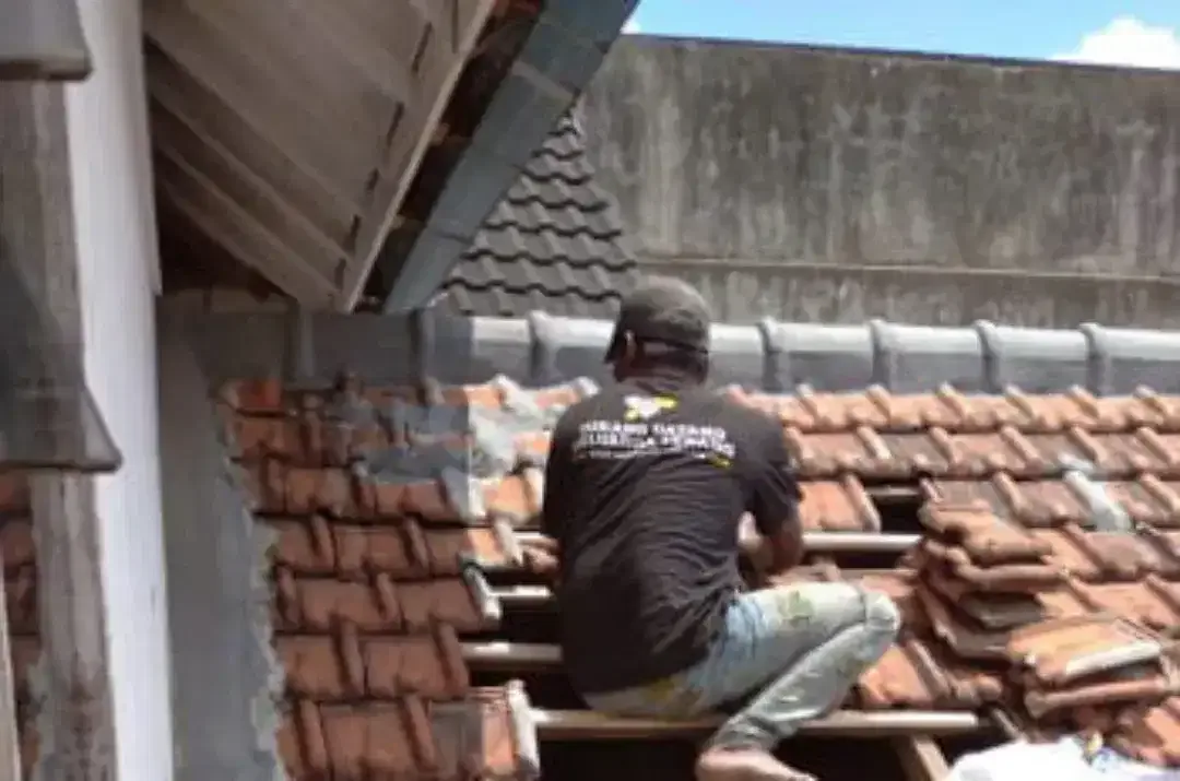 Perbaikan atap bocor plafon kanopi dll - Image 6 of 10
