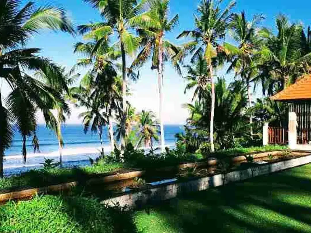 Villa Mewah Tepi Pantai Soka Tabanan 6KT SHM Lengkap - Image 8 of 10