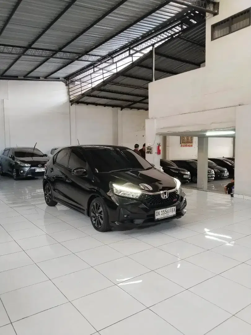 HONDA BRIO RS NEW MODEL ASLI BALI TANGAN PERTAMA AUTOMATIK - Image 2 of 7