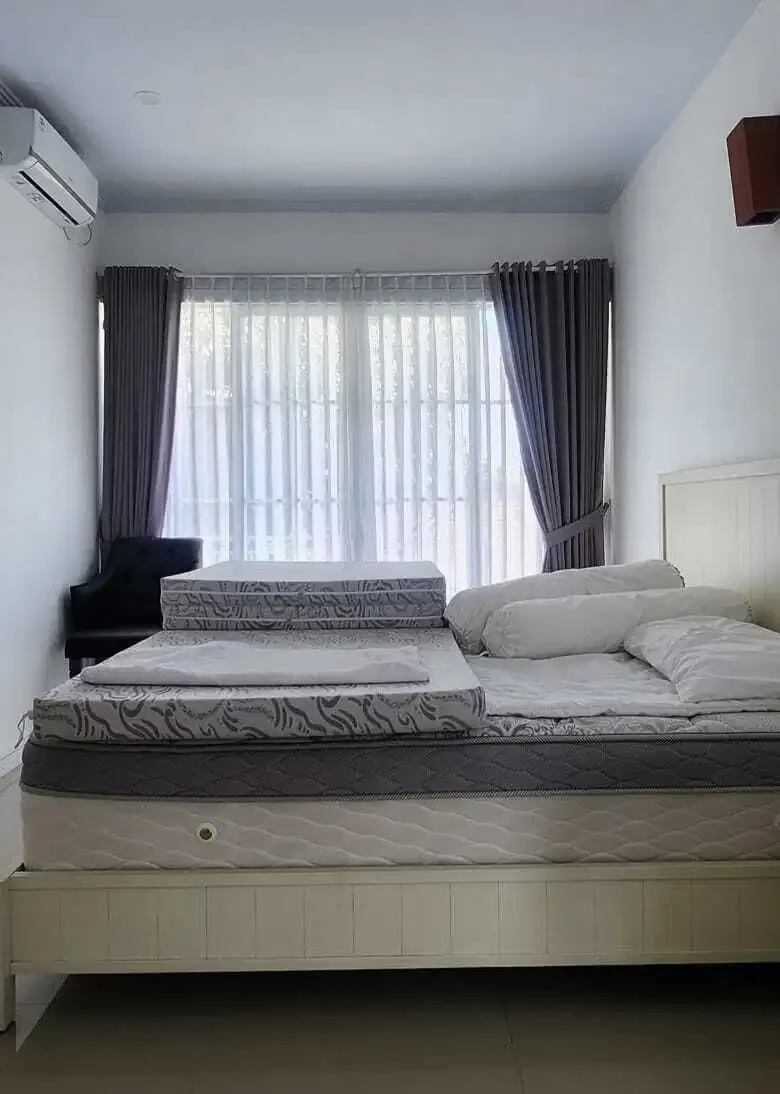 Villa Modern Minimalis Full Furnish di Kerobokan - Image 2 of 10