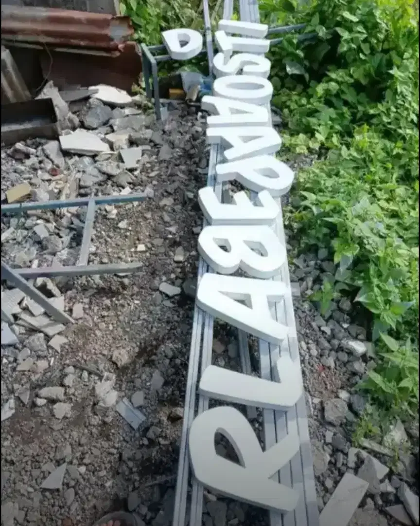 Papan Nama & Letter Timbul - Image 8 of 9