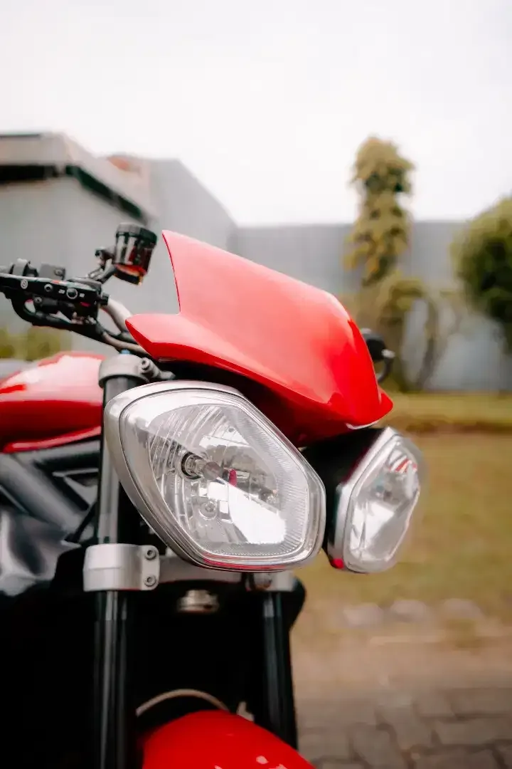 Triumph Street Triple 675 2012, FP, FULL OHLINS, modif banyak - Image 9 of 10
