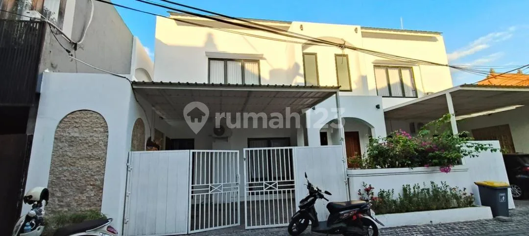 Luxurious Brand New 3 Bedrooms House In Renon, Ciung Wanara - Image 2 of 4