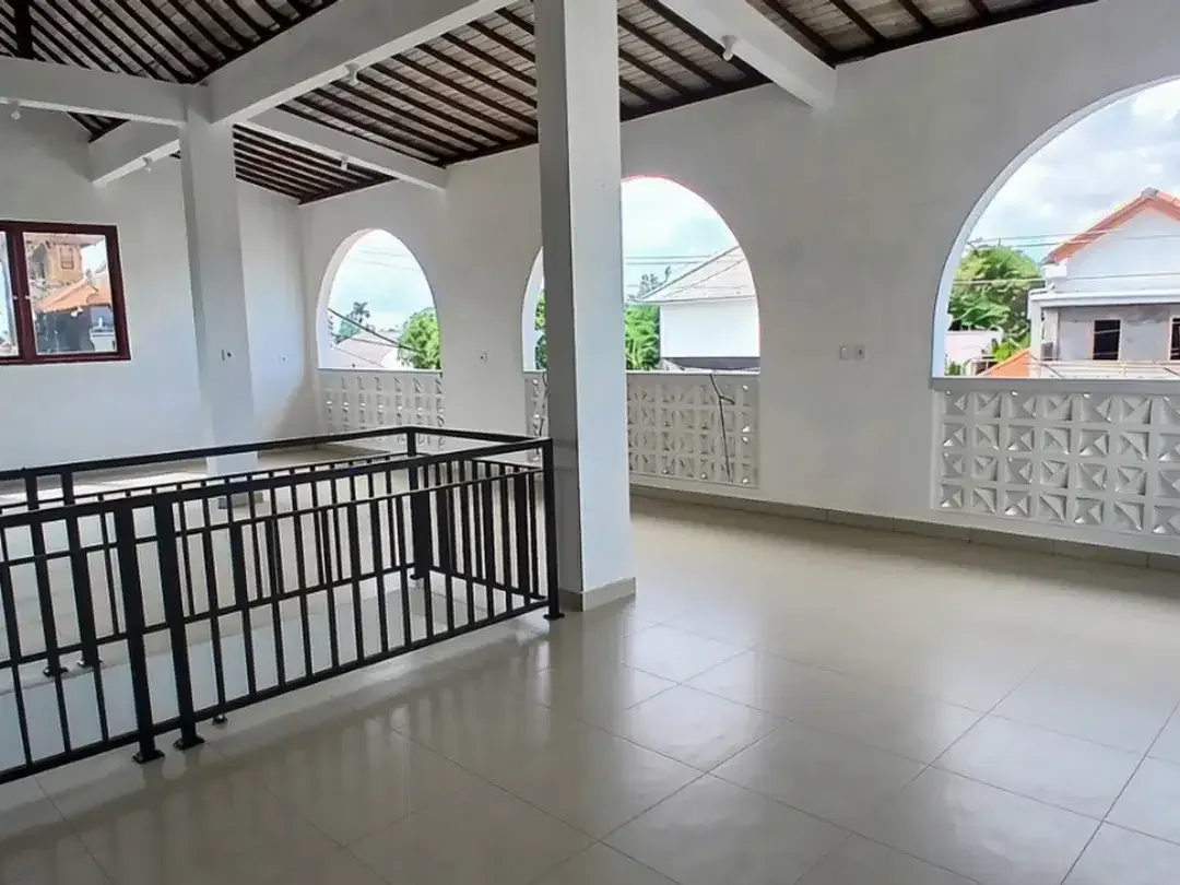 2 Storey Commercial Space In Cemagi Ideal For Restaurant, Office & Retail - Image 7 of 10