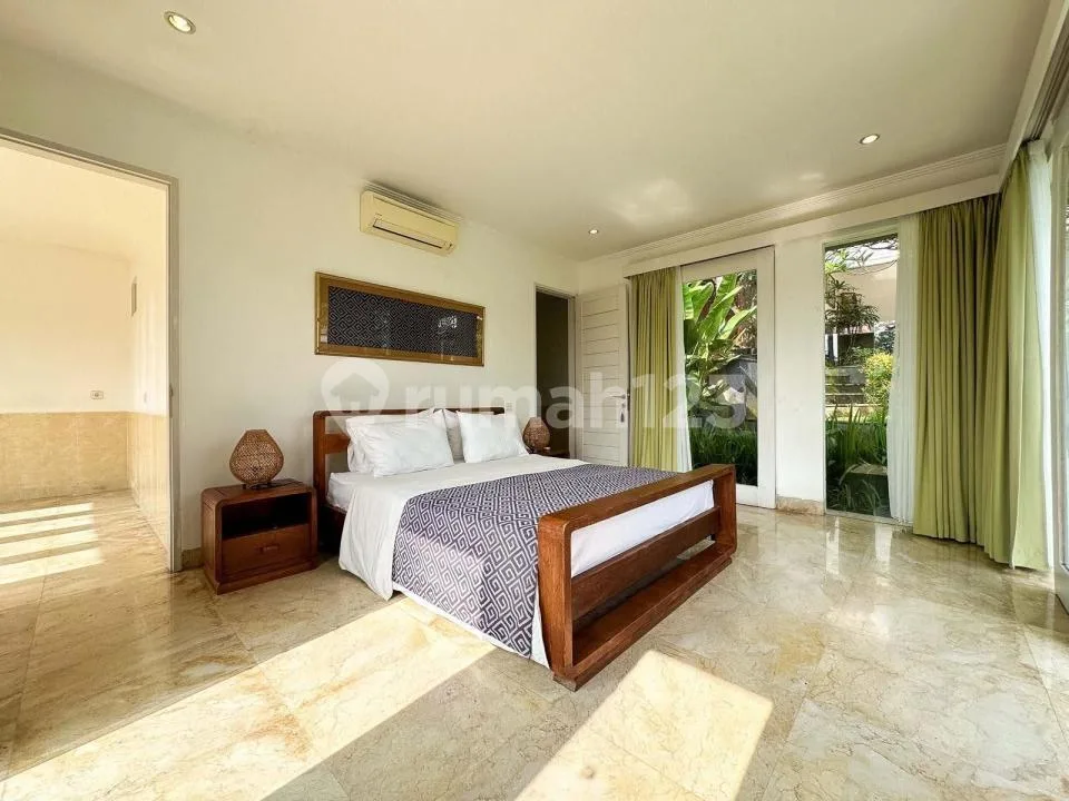 Dijual Villa Mewah di Canggu, Badung - Image 2 of 4
