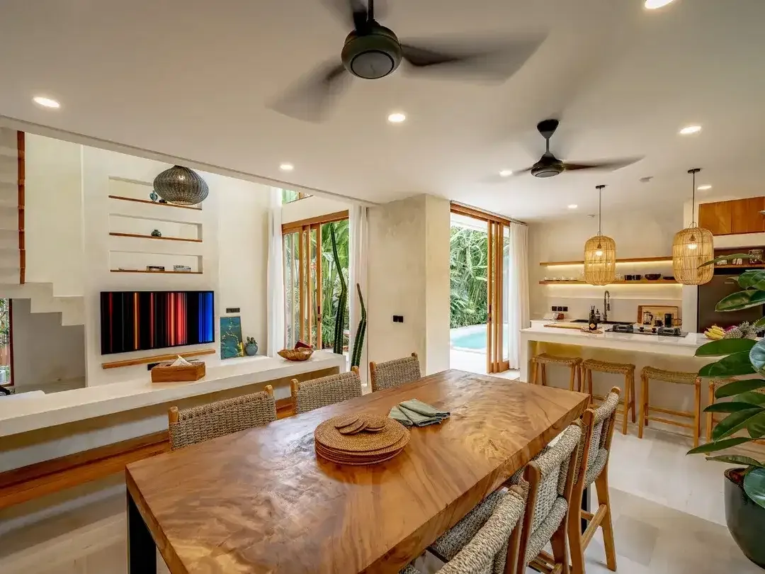 Modern Tropical 2-Bedroom Villa for Sale in Uluwatu – Tourism Zone Investment - Image 4 of 10