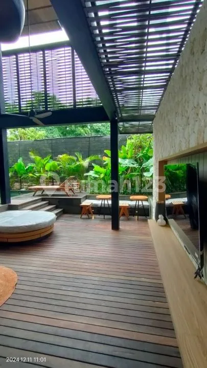 For Sale 5 Bedrooms Villa Seminyak Area - Image 2 of 4