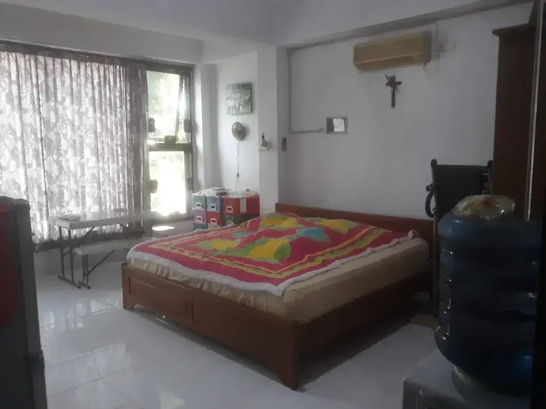 Dijual cepat ruko premium di pusat Renon - Image 5 of 9