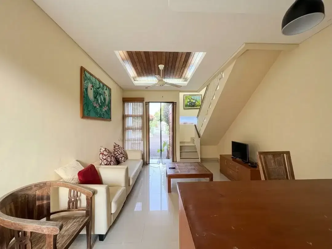 DISEWAKAN RUMAH 2 LANTAI 1BR – RENON, DENPASAR - MONTHLY/YEARLY - Image 7 of 10