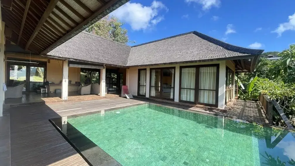 Dijual Villa di Kompleks Elite Tiara Nusa, Jimbaran - Image 1 of 10