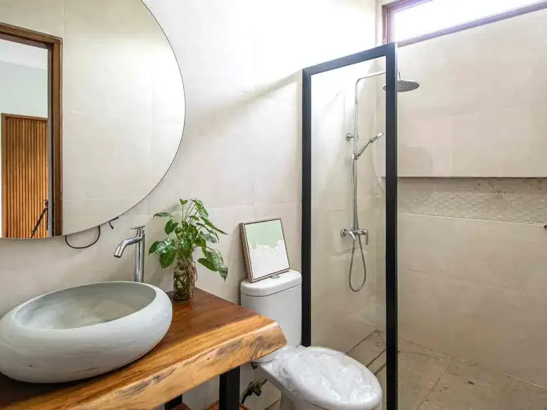 BEAUTIFUL MODERN VILLA LOCATION STRATEGIS AT JIMBARAN - Image 8 of 10