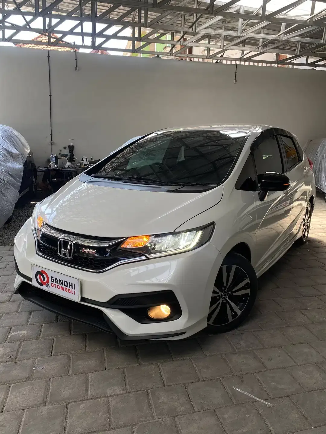 HONDA JAZZ RS 1.5 AT 2019 MATIC - Image 3 of 10