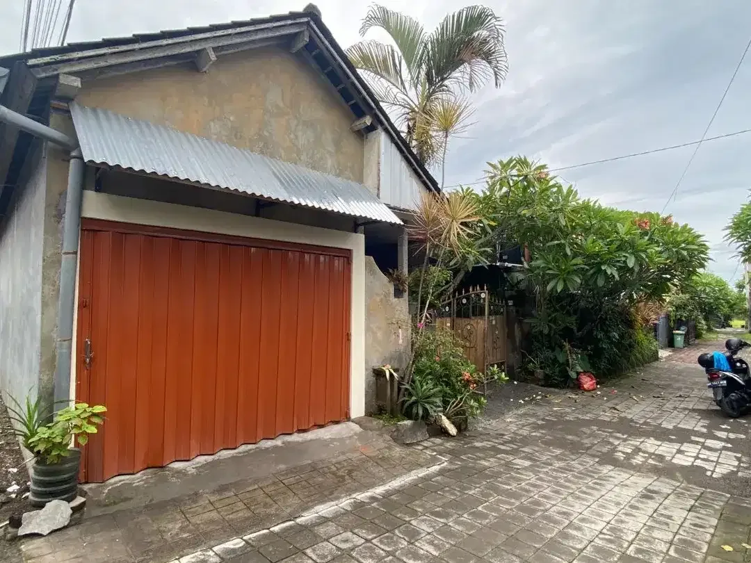 Rumah Dijual - Include dengan Toko dan 2 Kamar Kos - Image 5 of 10