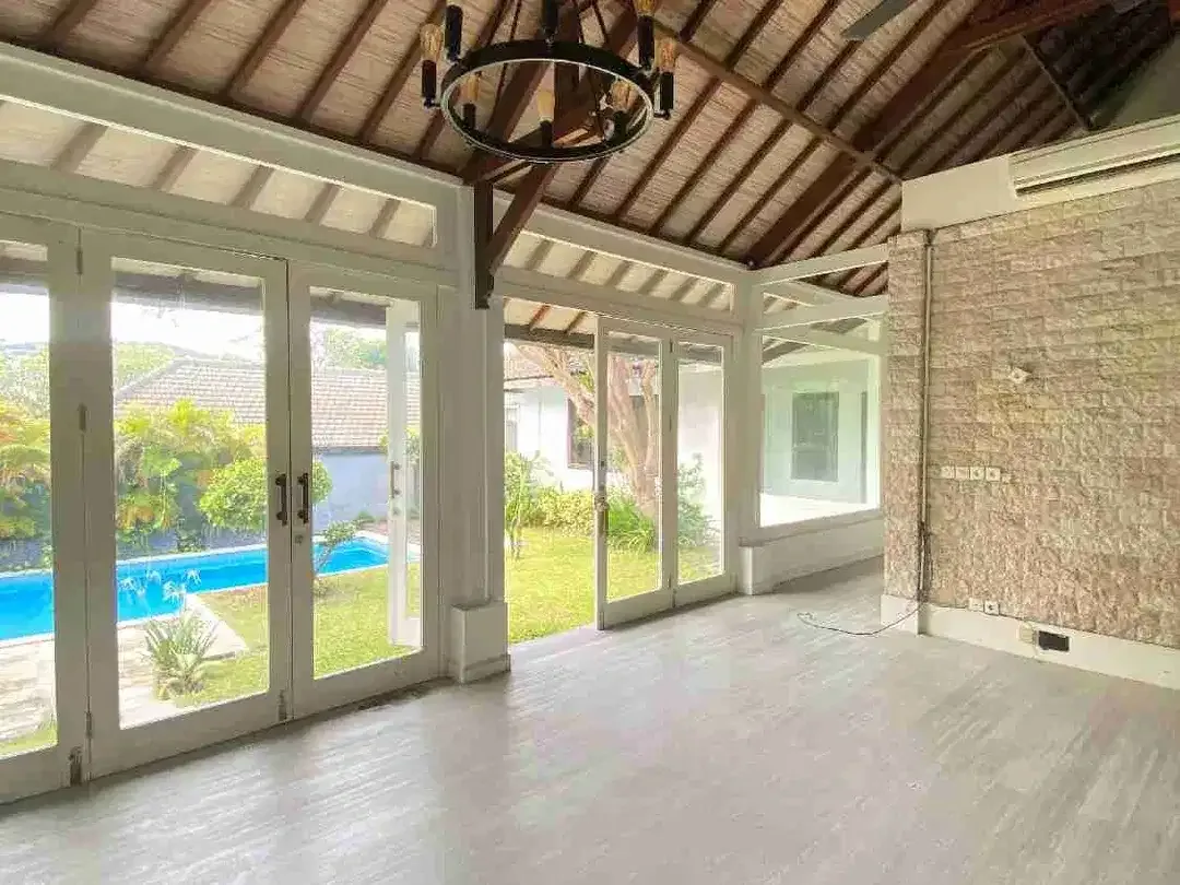 FOR SALE PRIME FREEHOLD VILLA 3BR IN UMALAS 575 sqm - Image 2 of 10