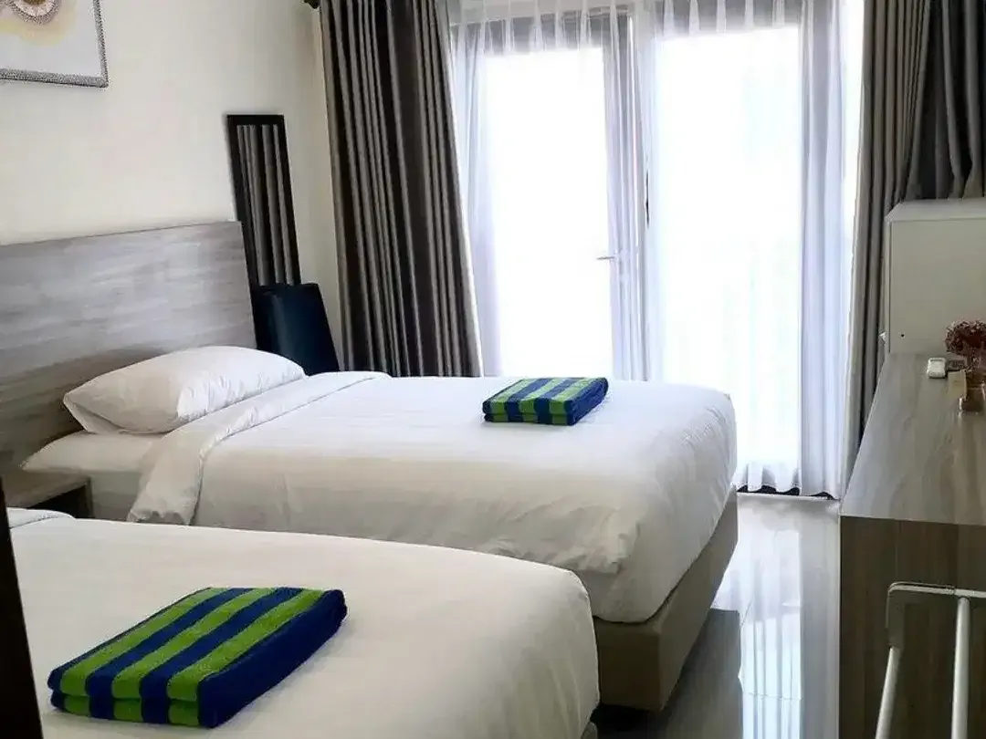 Guest House Exclusive For Sale, 6 mins to Berawa Beach - Image 2 of 8