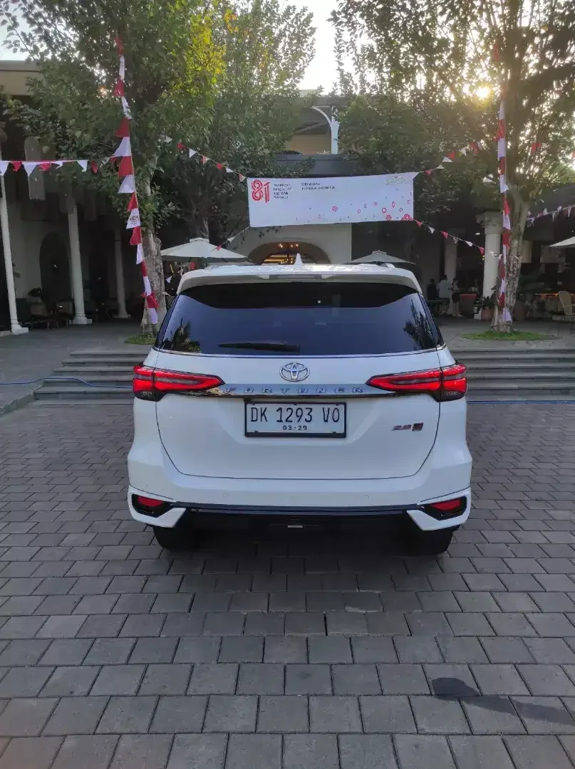 Toyota Fortuner 2.8GR sport diesel - Image 5 of 8