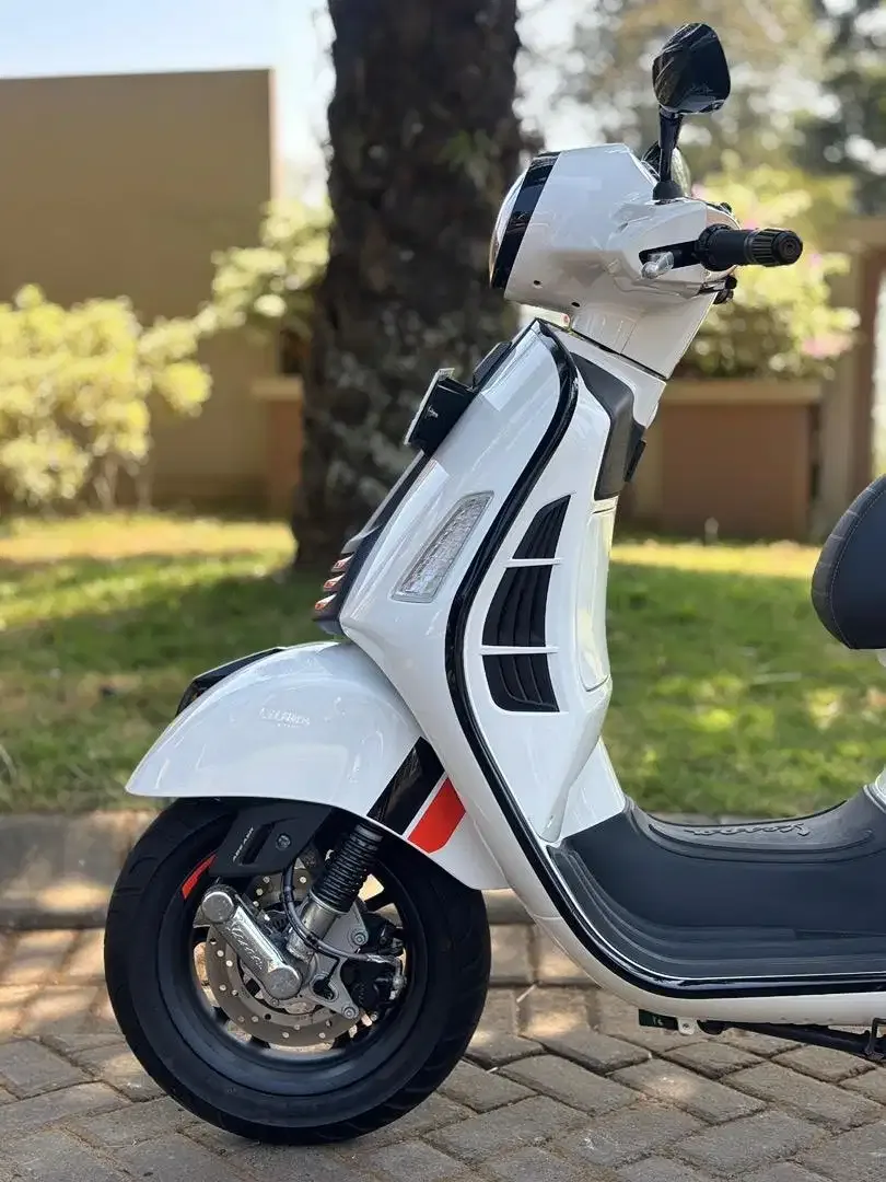 Gress Vespa GTS Super Sport 150 ABS Keyless thn 2025 Koko Motor - Image 4 of 10
