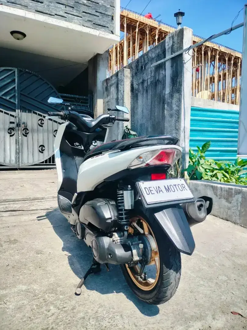 Lexi 2019 putih bisa kredit DP 4jt Deva motor - Image 5 of 8