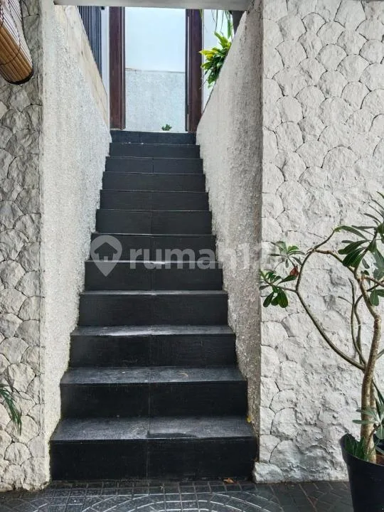 Disewakan Villa Privat Exclusive Dekat Hotel Ayana, Bali - Image 4 of 4