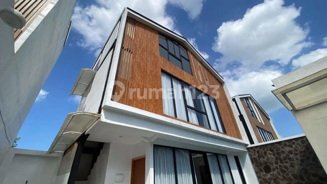 Dijual Villa Skandinavian Style di Nuanu City Complex, Pantai Nyanyi Tabanan - Image 1 of 4