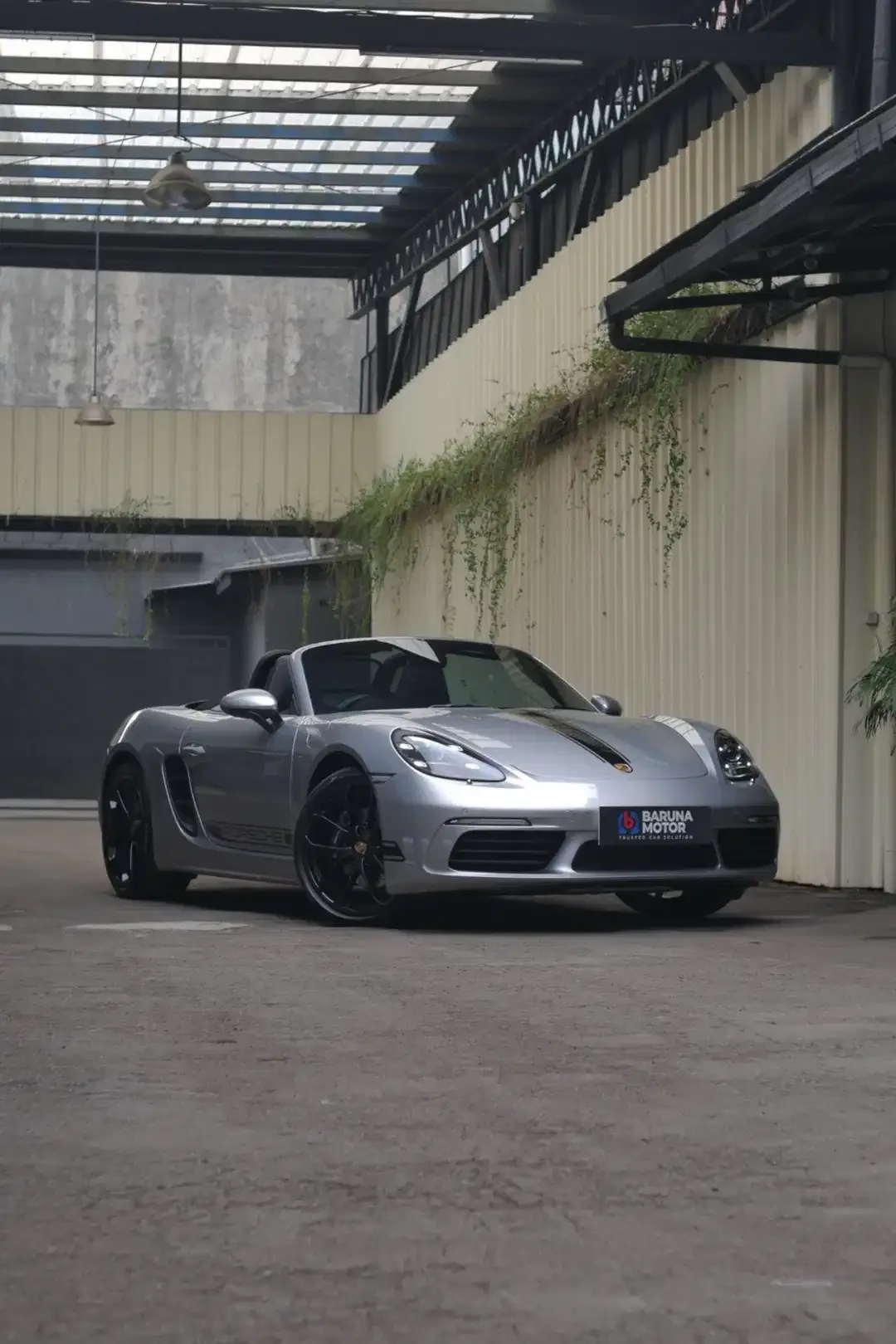 [ LIKE NEW ] PORSCHE BOXTER 718 2.0 PDK SPORT CHRONO 2025 - Image 1 of 10