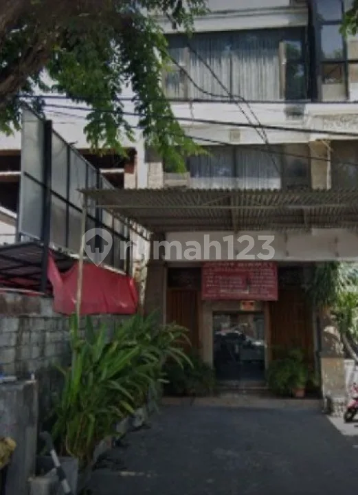 Ruko 3 Lantai Luas Bangunan 180m2, Renon Denpasar - Image 1 of 4