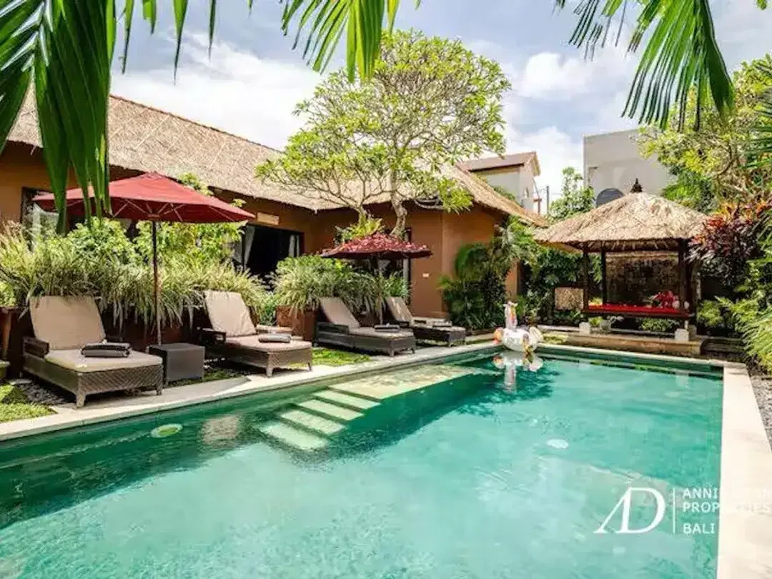 FREEHOLD | 3-BEDROOM TROPICAL VILLA IN PERERENAN CANGGU - Image 3 of 10