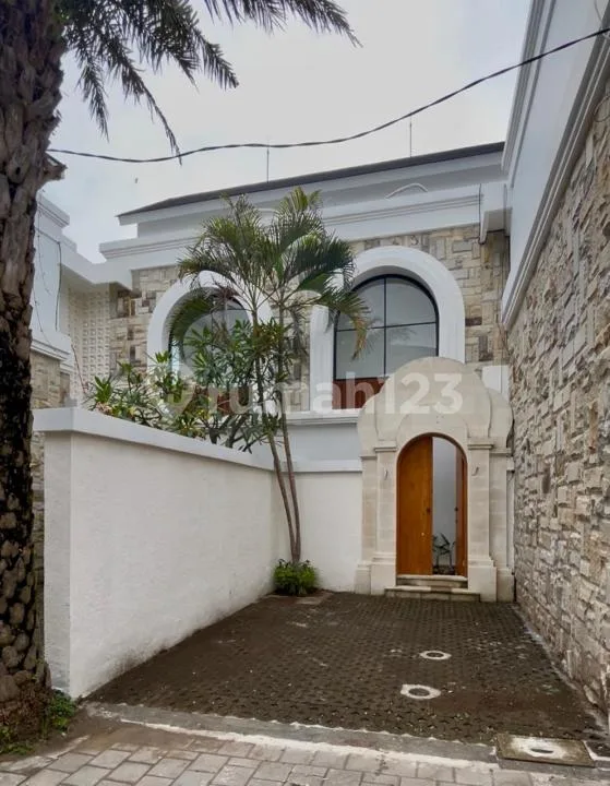 Cluster Luxury Villa 3 Bedrooms Munggu Badung Bali - Image 4 of 4