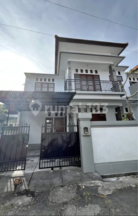 K579 Sewa Rumah Jalan Kroya Dalung Kuta Badung Bali Dekat Tabanan Canggu Kerobokan Denpasar - Image 1 of 4