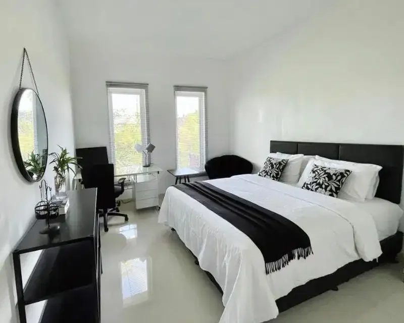 COMFORTABLE SPACIOUS VILLA IN THE HEART OF UMALAS KEROBOKAN - Image 10 of 10