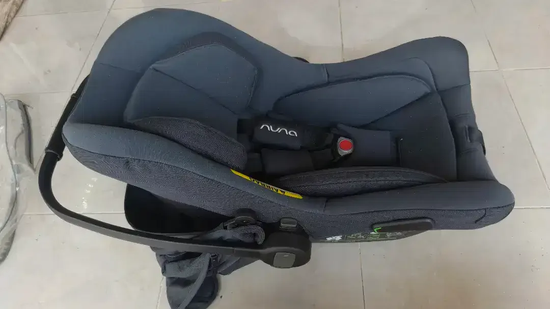 Kursi mobil bayi nuna - Image 1 of 6