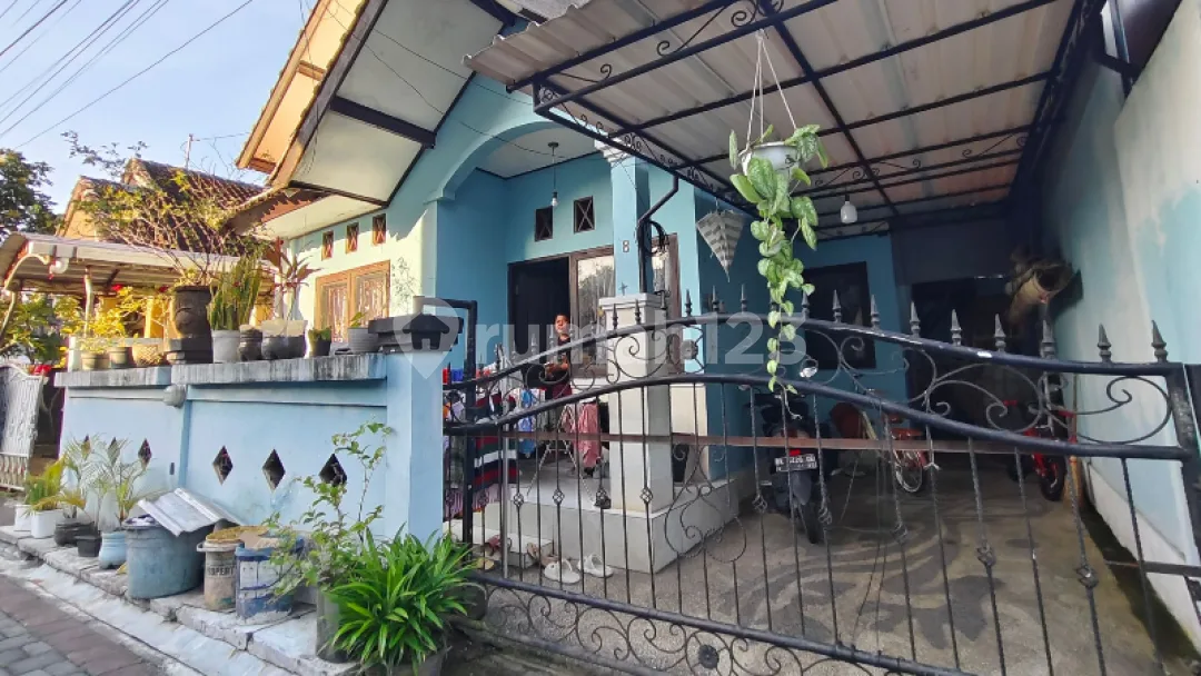 Rumah Dekat Pasar dan Sekolah di Taman Giri Nusa Dua Badung - Image 1 of 4