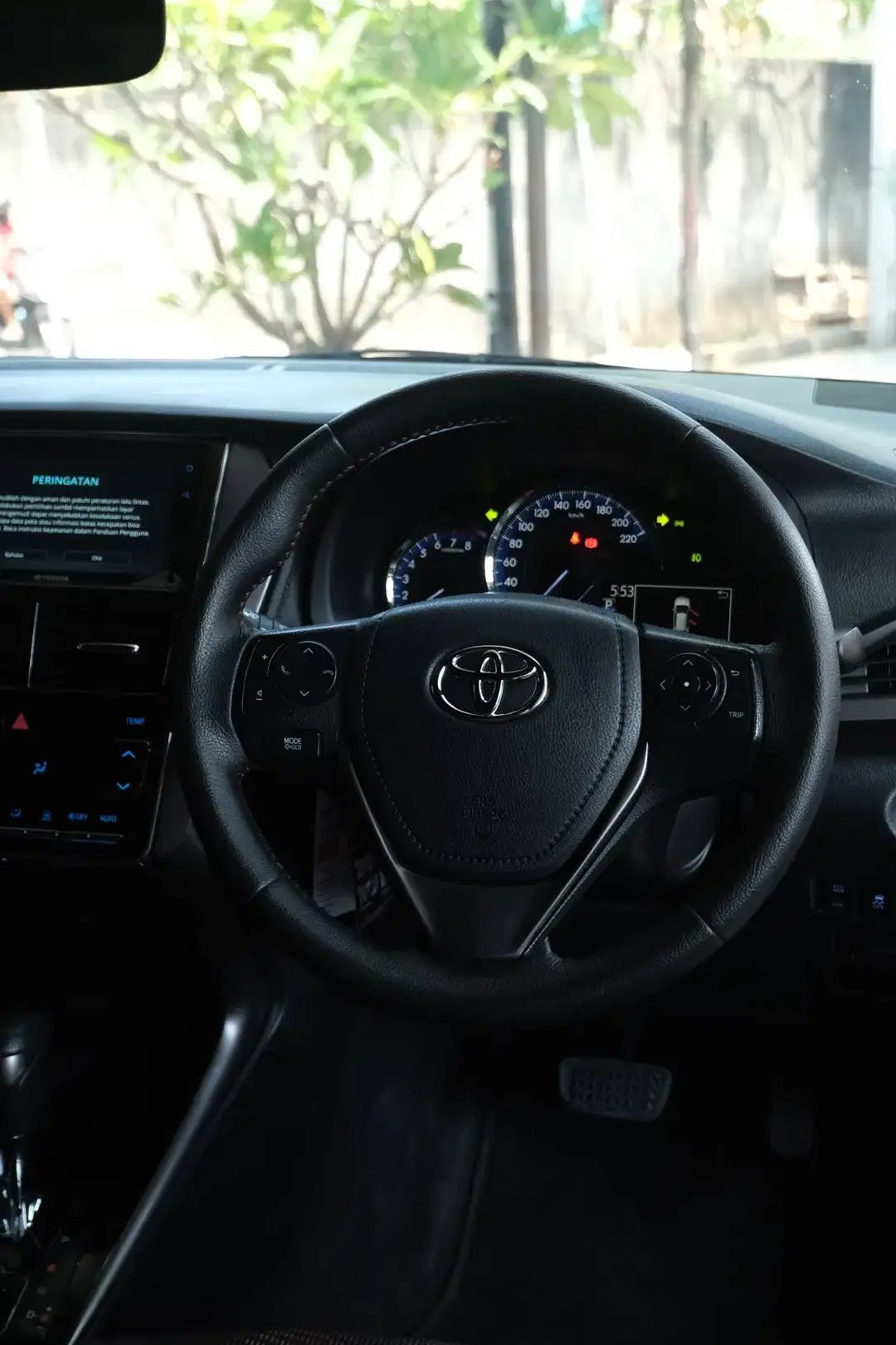 YARIS TRD SPORTIVO 1.5 AT 2021 - Image 5 of 10