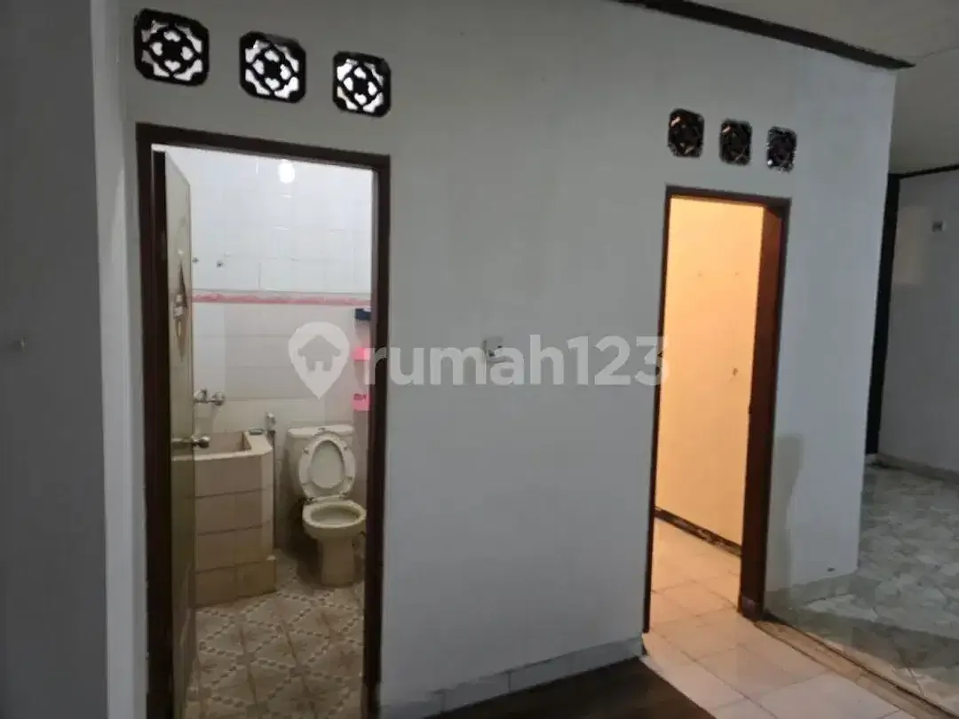 Bebas Banjir, Rumah, 2 Lantai, di Pemogan Dibawah Harga Pasar - Image 8 of 10