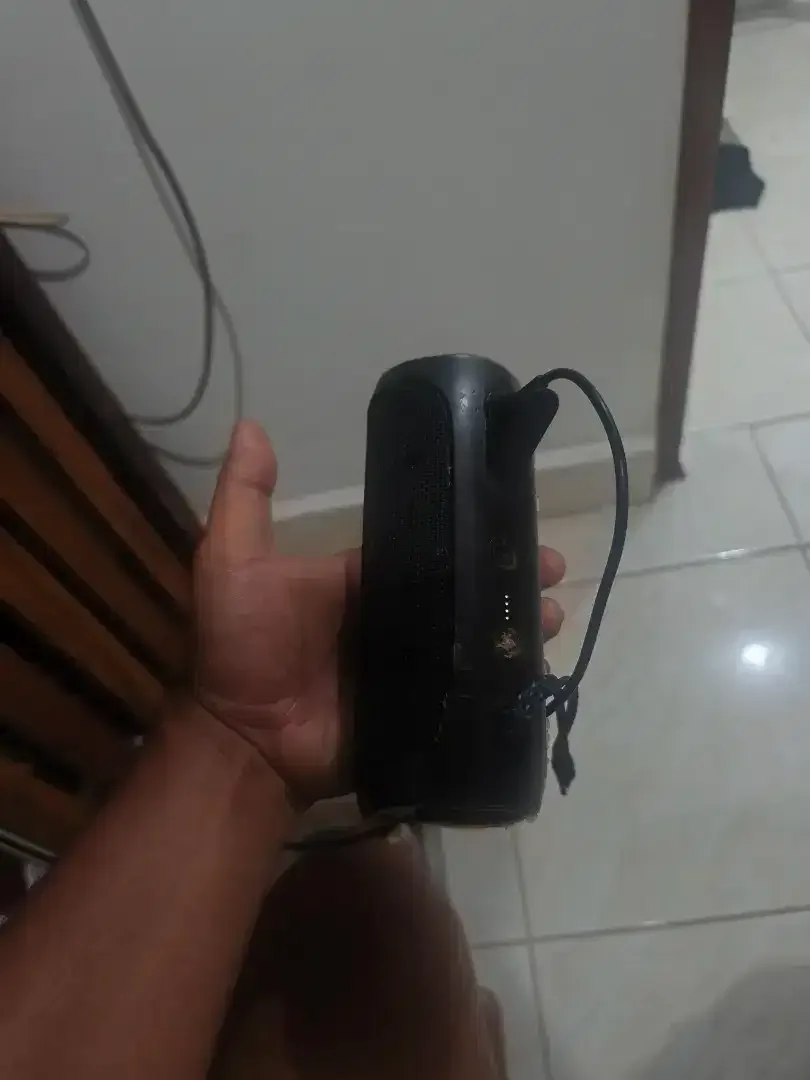 Jual speaker BlotoothJBL original - Image 1 of 4