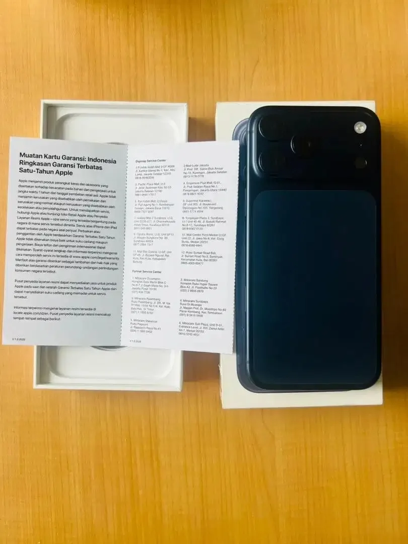 IPhone 17 Pro Max 256 GB Resmi (blm diaktifkan) - Image 7 of 8