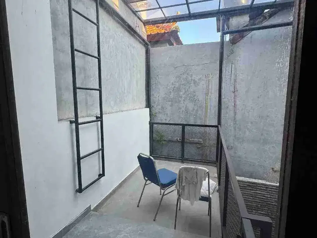 Rumah Lokasi Strategis di Gatsu Barat Denpasar-Carport 2 Mobil+SHM - Image 9 of 9