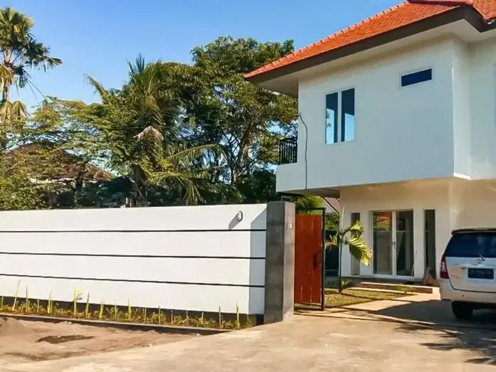 COMFORTABLE SPACIOUS VILLA IN THE HEART OF UMALAS KEROBOKAN - Image 4 of 10