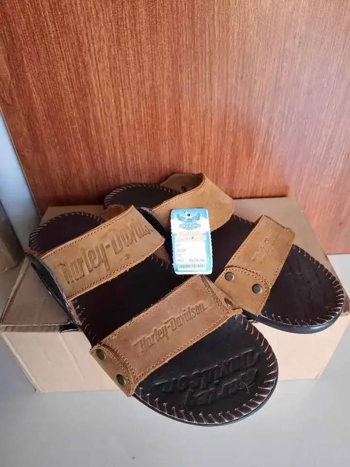 Sandal Kulit Asli Ukuran Kaki 41 Baru - Image 1 of 3